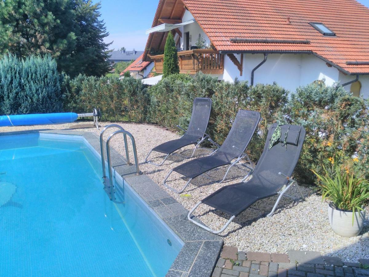 Ferienwohnung Und Pension Guertler Mohlsdorf 外观 照片